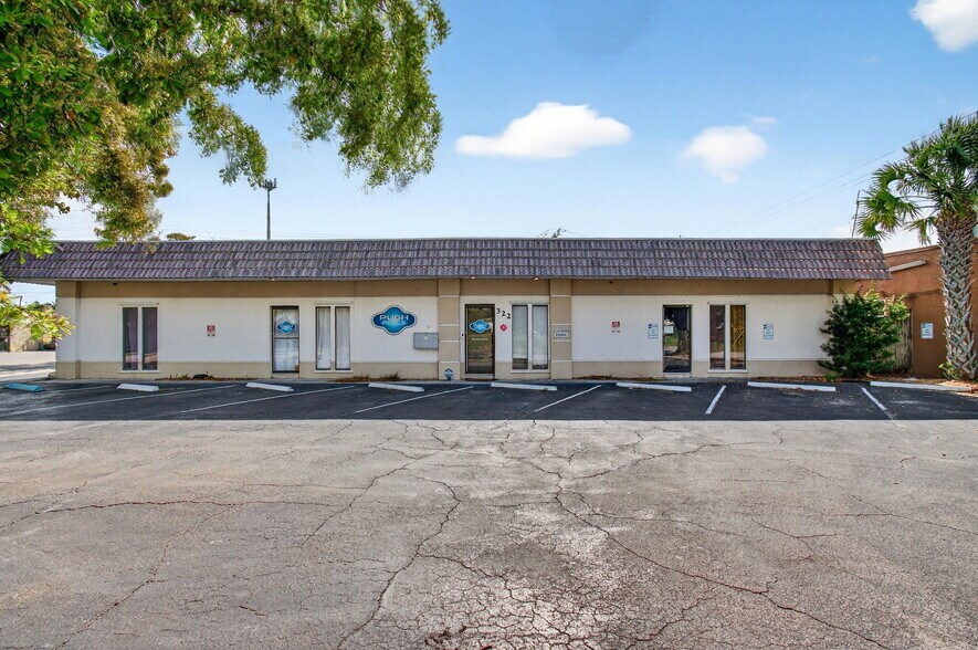 More Photos Of 321 N Railroad Ave, Boynton Beach Unknown For Lease