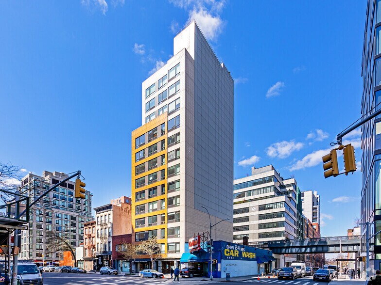 More Photos Of 231-233 Tenth Ave, New York Apartments For Lease