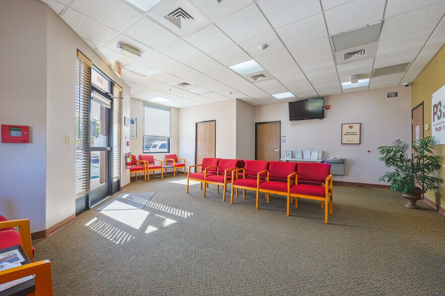 More Photos Of 1590 Paseo San Luis, Sierra Vista Medical For Lease