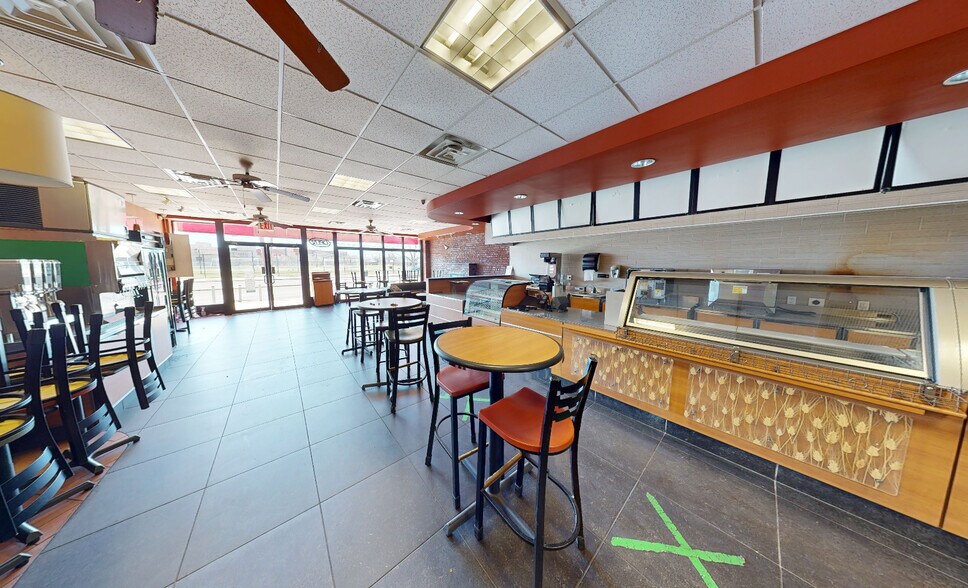 More Photos Of 1613-1623 Oriental Blvd, Brooklyn Storefront For Lease