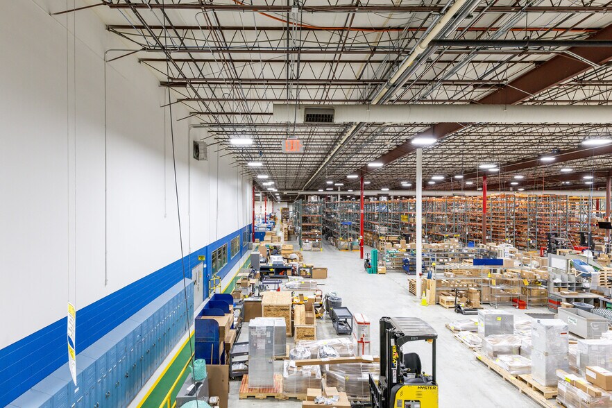 More Photos Of 212 W Newberry Rd, Bloomfield Manufacturing For Sale