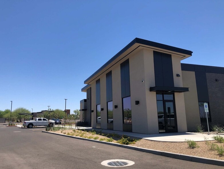 More Photos Of SWC Red Mountain Fwy & N Recker Rd, Mesa Storefront Retail Office For Lease