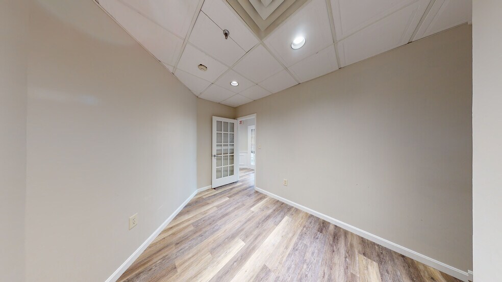 More Photos Of 152 Lynnway, Lynn Office For Sale