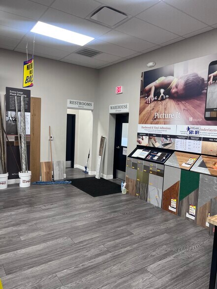More Photos Of 2801 McKinley Ave, Fort Smith Warehouse For Lease