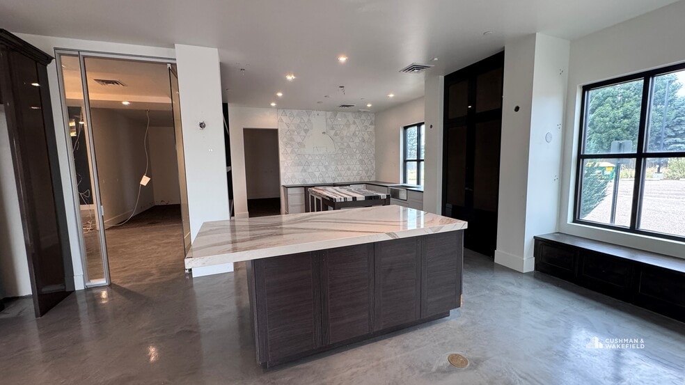 More Photos Of 5000 Goodman St, Timnath Showroom For Sale