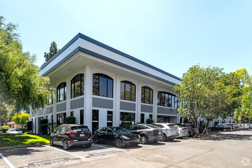 More Photos Of 4984 El Camino Real, Los Altos Office For Lease