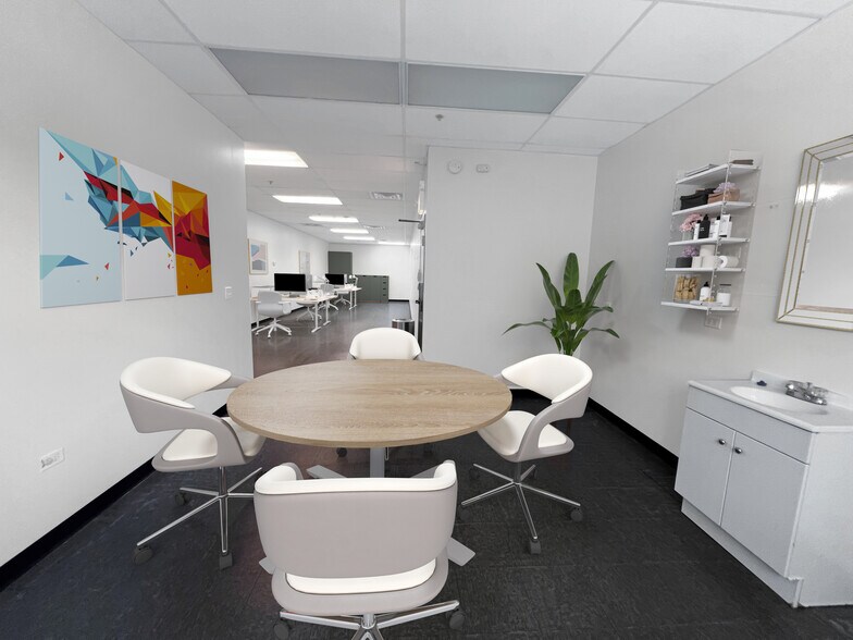 More Photos Of 1700 W Cortland St, Chicago Office For Lease