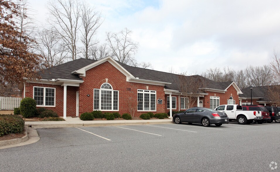 More Photos Of 2450 Atlanta Hwy, Cumming Medical For Lease