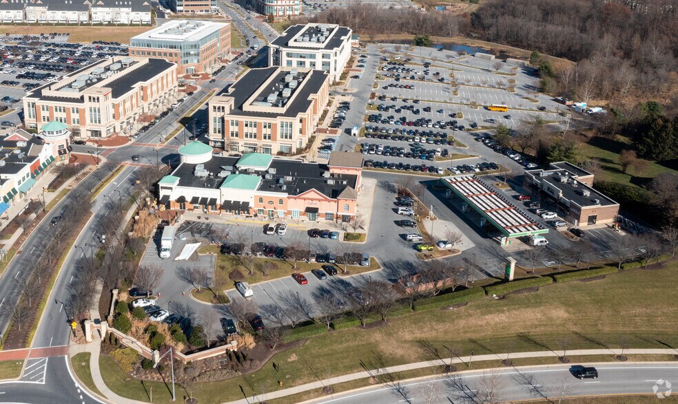 More Photos Of 8191 Maple Lawn Blvd, Fulton Freestanding For Lease