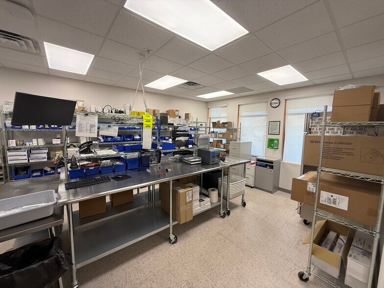 More Photos Of 204 Three Springs Dr, Weirton Office For Lease