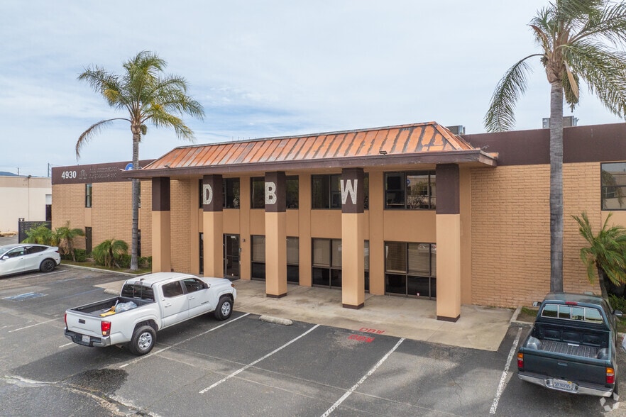 More Photos Of 4930 E La Palma Ave, Anaheim Warehouse For Lease