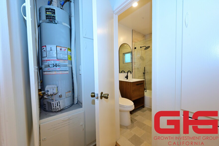 More Photos Of 833 W Duarte Rd, Arcadia Apartments For Sale