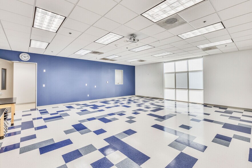 More Photos Of 9100 Hwy 290 E, Austin Research And Development For Sale