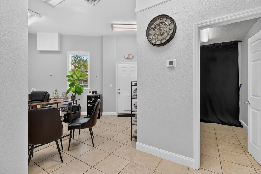 More Photos Of 119 Main St, Auburndale Storefront Retail Office For Sale