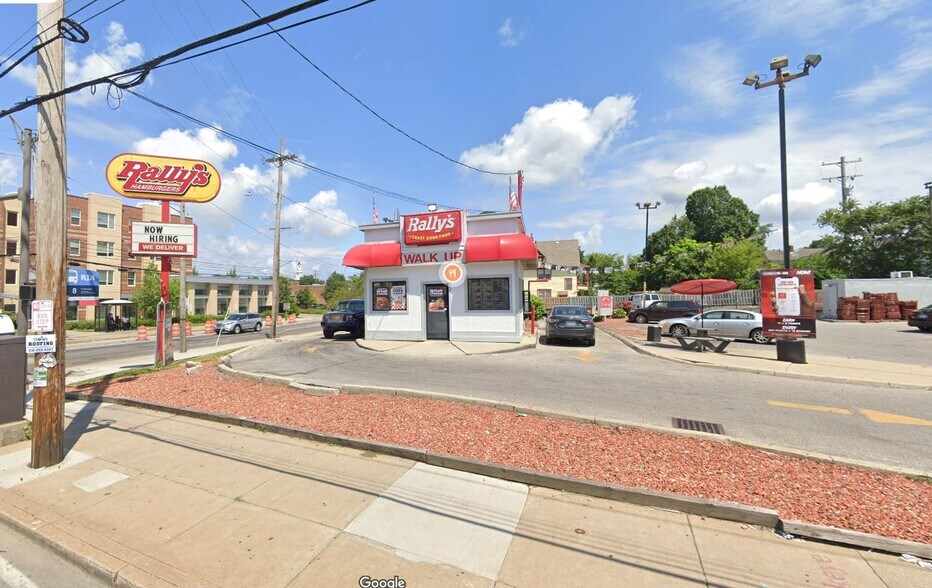 Primary Photo Of 11607 Buckeye Rd, Cleveland Fast Food For Lease