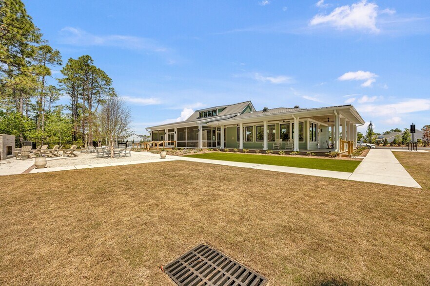 More Photos Of 162 Dugger Ln, Wilmington Apartments For Sale