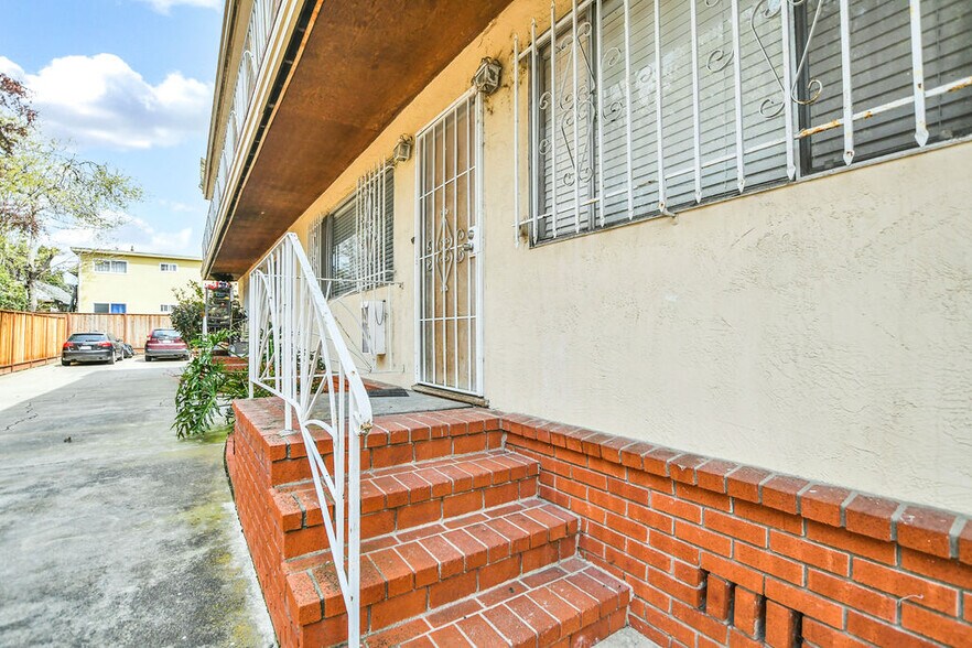 More Photos Of 3300 Brookdale Ave, Oakland Apartments For Sale