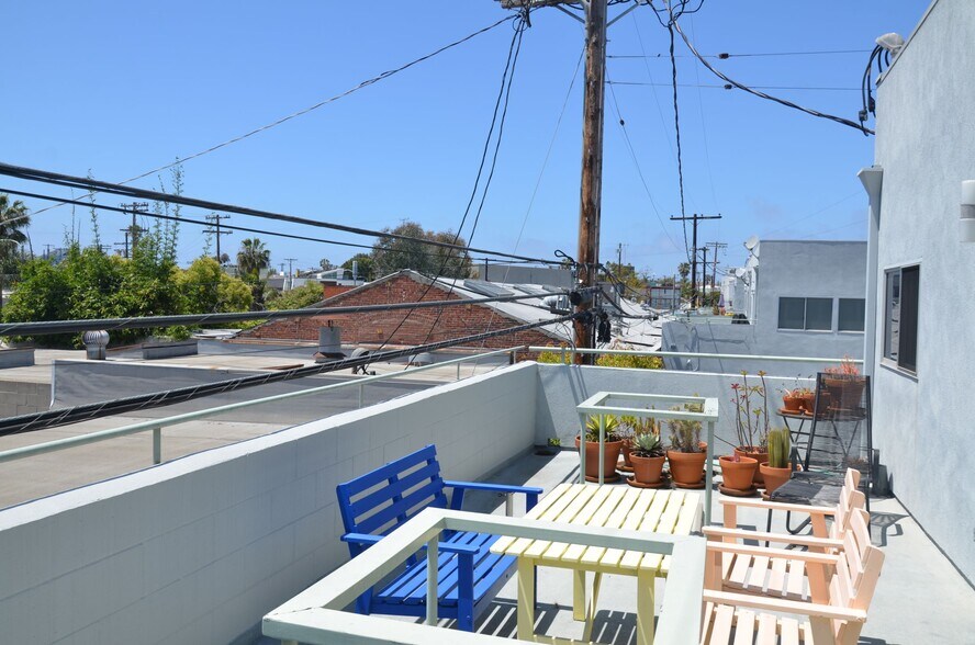 More Photos Of 905 Electric Ave, Venice Unknown For Lease