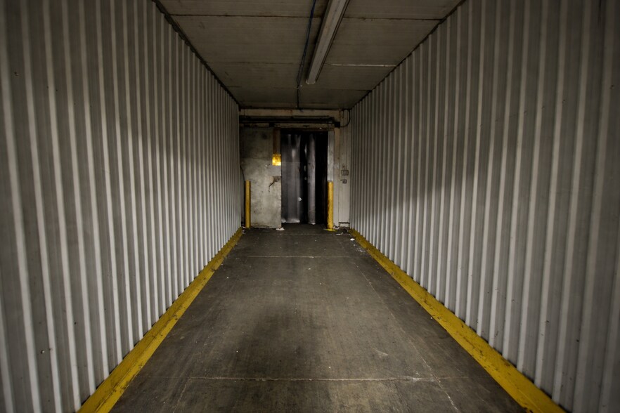 More Photos Of 432 N Royal St, Jackson Warehouse For Lease