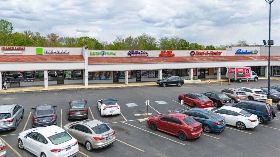 More Photos Of 6480-6532 Winchester Rd, Memphis Unknown For Lease