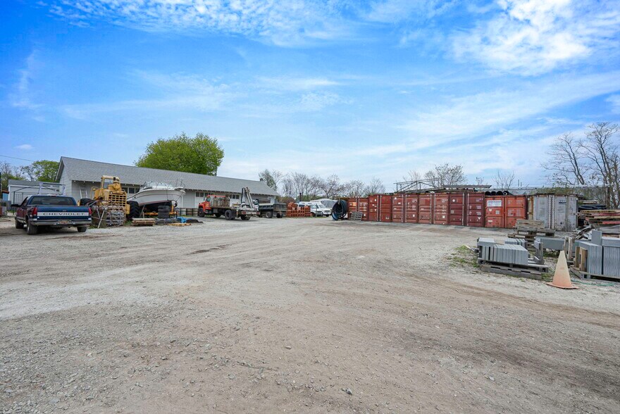 More Photos Of 32830 County Road 48 rd, Peconic Industrial For Sale