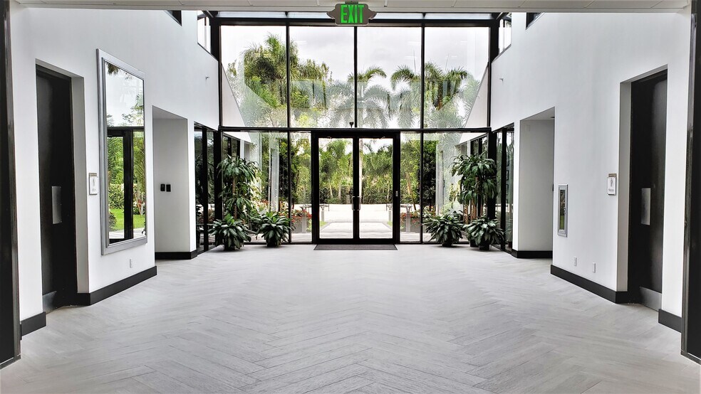 More Photos Of 7777 Glades Rd, Boca Raton Office For Lease