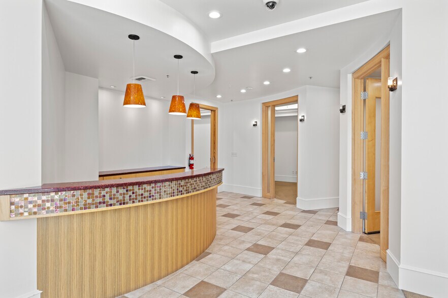 More Photos Of 1382 Blue Oaks Blvd, Roseville Office For Sale