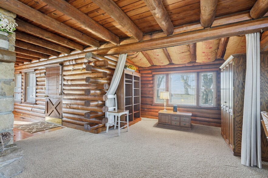 More Photos Of 12703 N Robinhood Ln, Kansas City Land For Sale