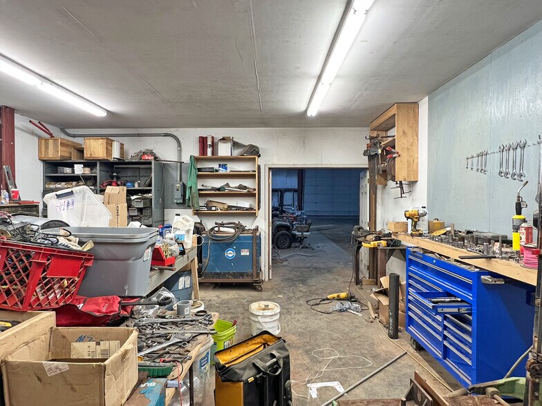 More Photos Of 9711 Perry Hwy, Waterford Warehouse For Sale