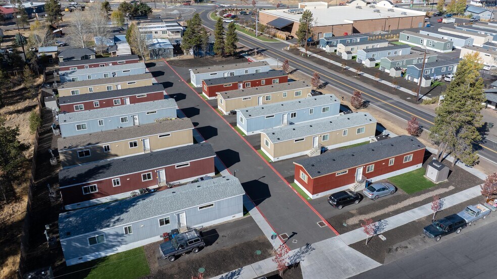 More Photos Of 51395 Preble Way, La Pine Manufactured Housing Mobile Home Park For Sale