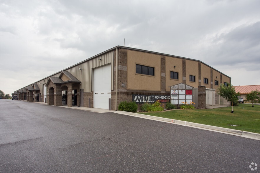 More Photos Of 3035 S Scott Ln, West Haven Warehouse For Lease