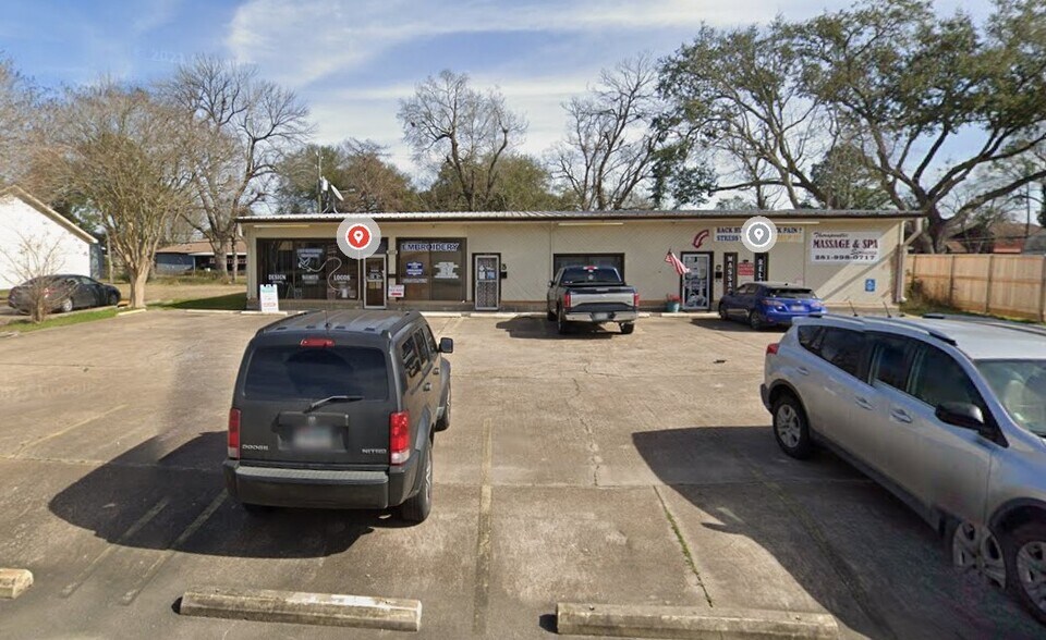 More Photos Of 3203 Preston Ave, Pasadena Freestanding For Lease