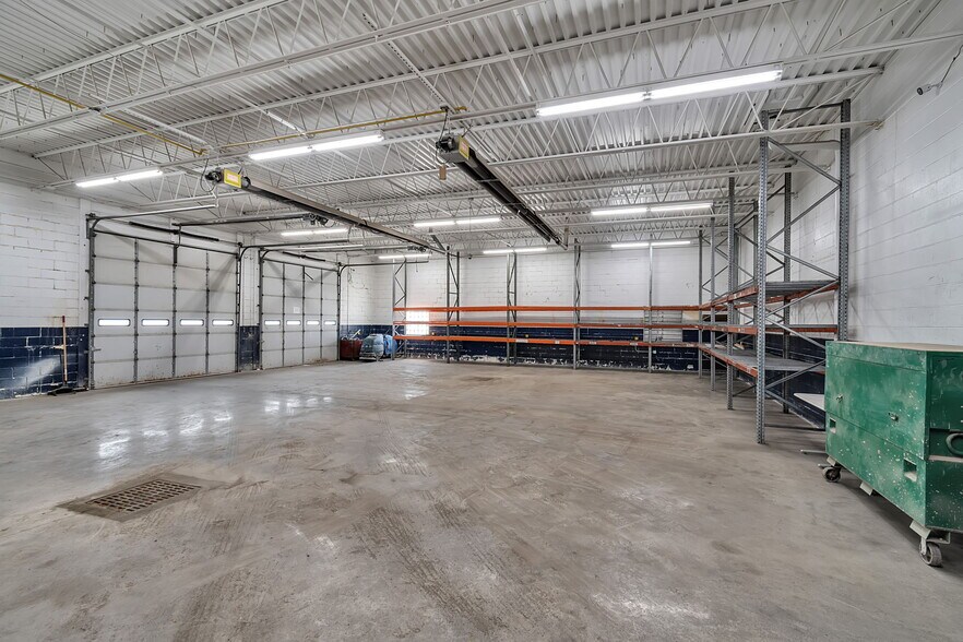 More Photos Of 1783 Kenmore Ave, Kenmore Warehouse For Sale