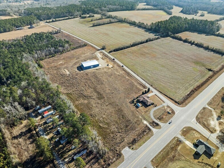 More Photos Of 3345 Willow Creek Rd, Florence Flex For Lease