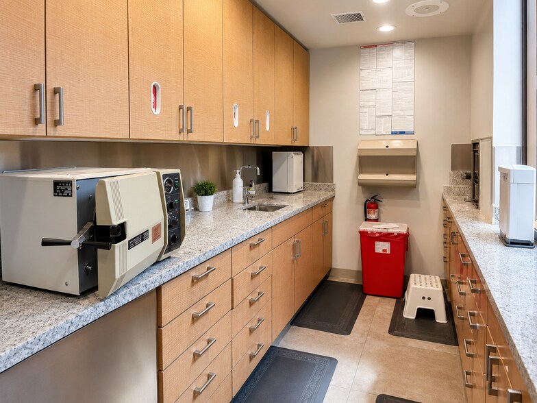 More Photos Of 226-228 Atlantic ave, Long Beach General Retail For Sale