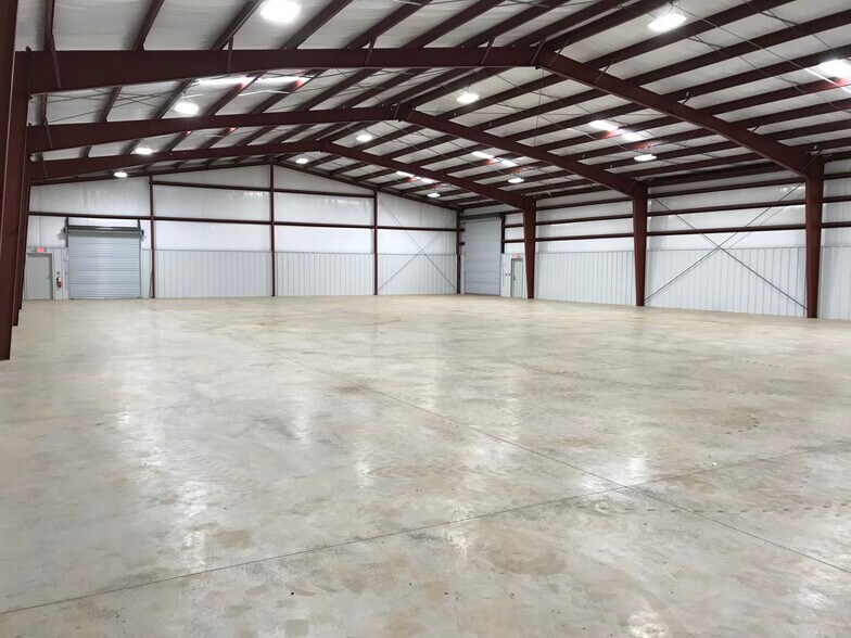 More Photos Of 3664 Southland Dr, Flowery Branch Warehouse For Lease