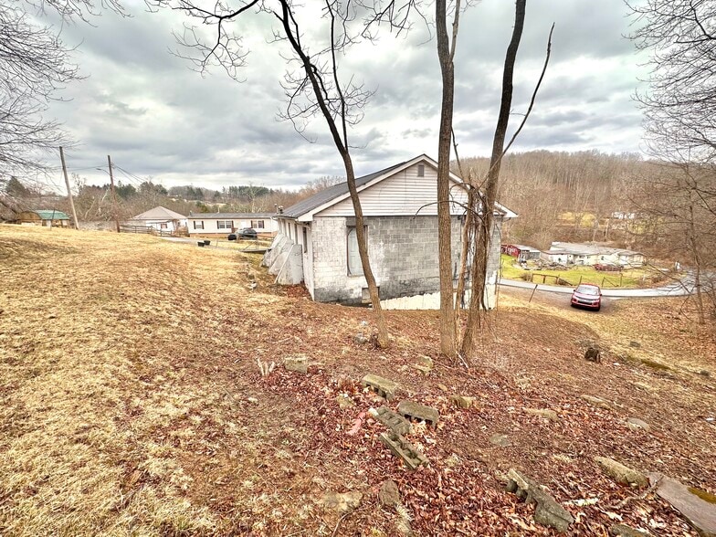 More Photos Of 105 Smith St, Beckley Religious Facility For Sale