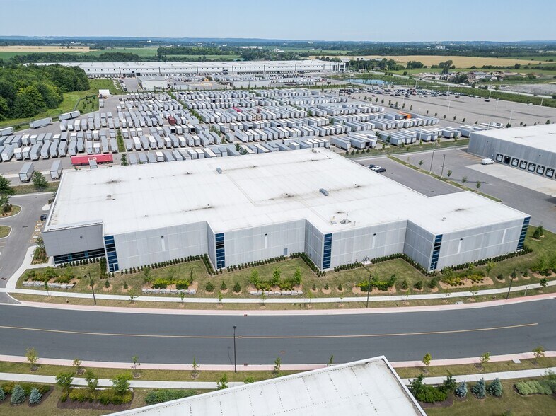 More Photos Of 140 Speirs Giffen Ave, Caledon Warehouse For Lease