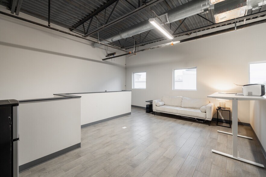 More Photos Of 1435 FM 1463 Rd, Katy Showroom For Sale