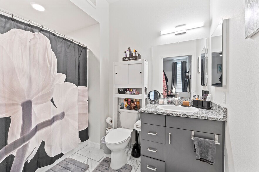 More Photos Of , Lakeland Multifamily For Sale