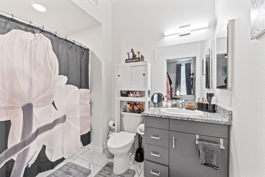 More Photos Of , Lakeland Multifamily For Sale