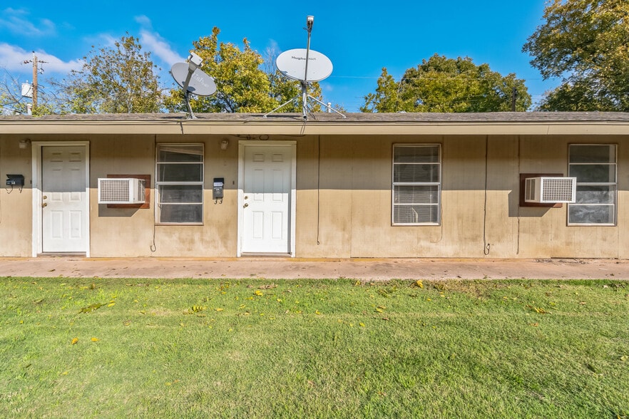 More Photos Of 604 N 3rd St, Haskell Multifamily For Sale