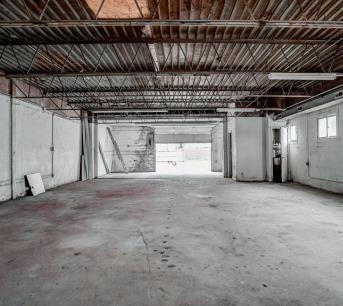 More Photos Of 1413 Minnesota Ave, Kansas City Auto Repair For Sale