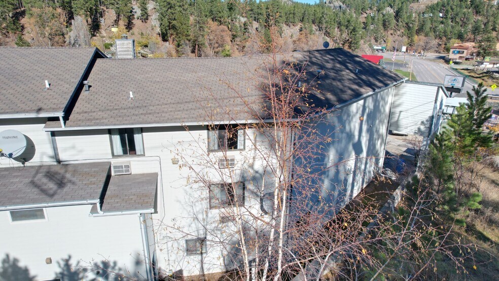 More Photos Of 702 Highway 16a, Keystone Hotel For Sale