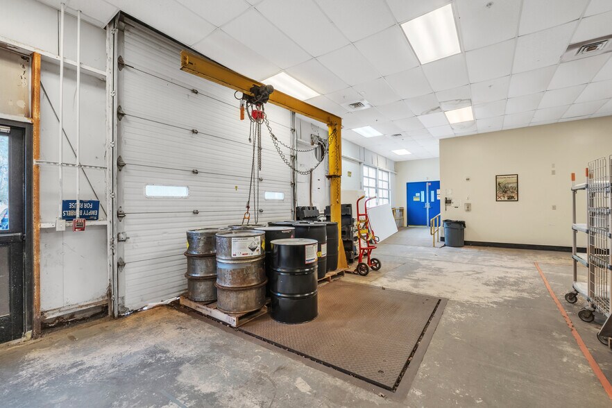 More Photos Of 10 Cabot St, Southbridge Warehouse For Sale