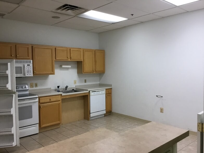 More Photos Of 44675 Cape Ct, Ashburn Office For Lease