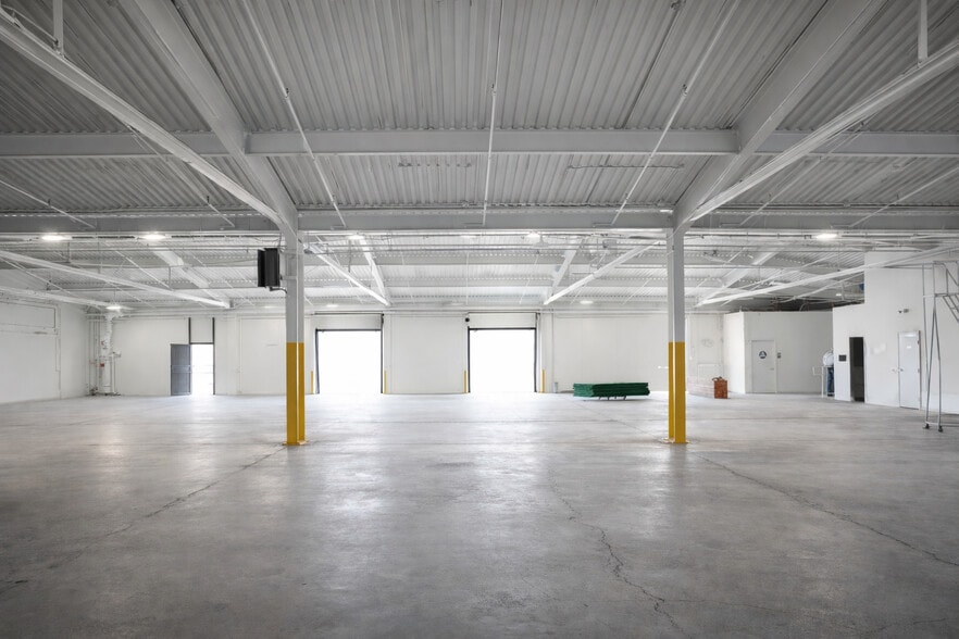 More Photos Of 6425 San Leandro St, Oakland Industrial For Sale