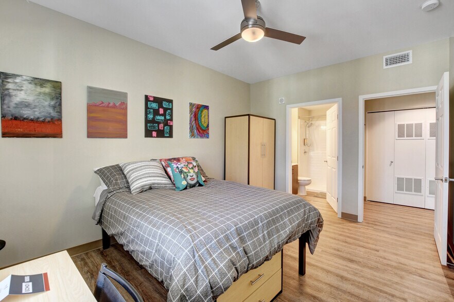 More Photos Of 1055 E Tropicana Ave, Las Vegas Apartments For Lease