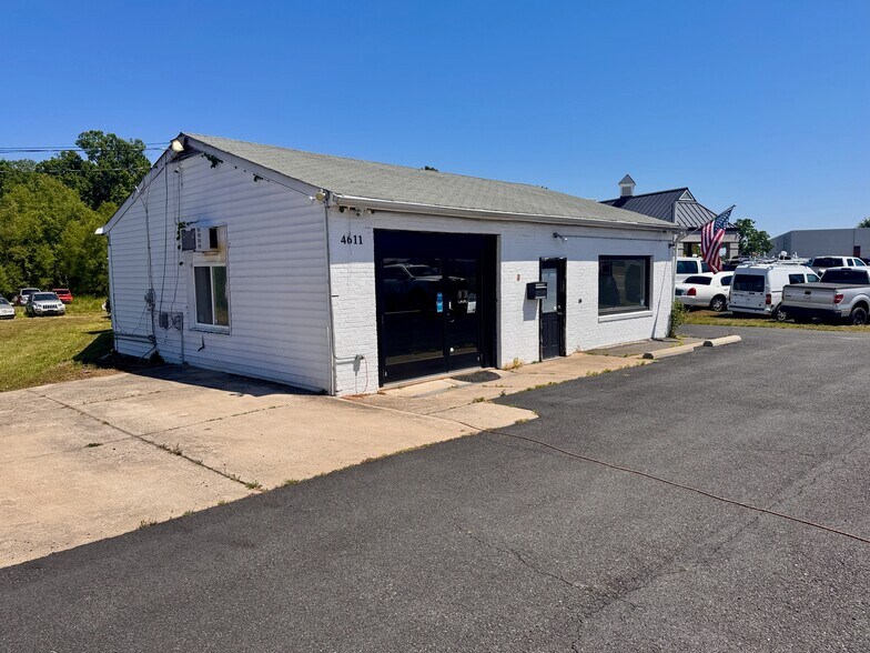 More Photos Of 4611 Ewell Rd, Fredericksburg Auto Dealership For Sale
