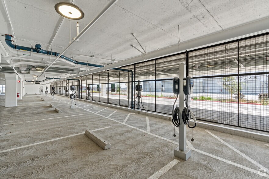 More Photos Of 777 Industrial Rd, San Carlos Research And Development For Lease